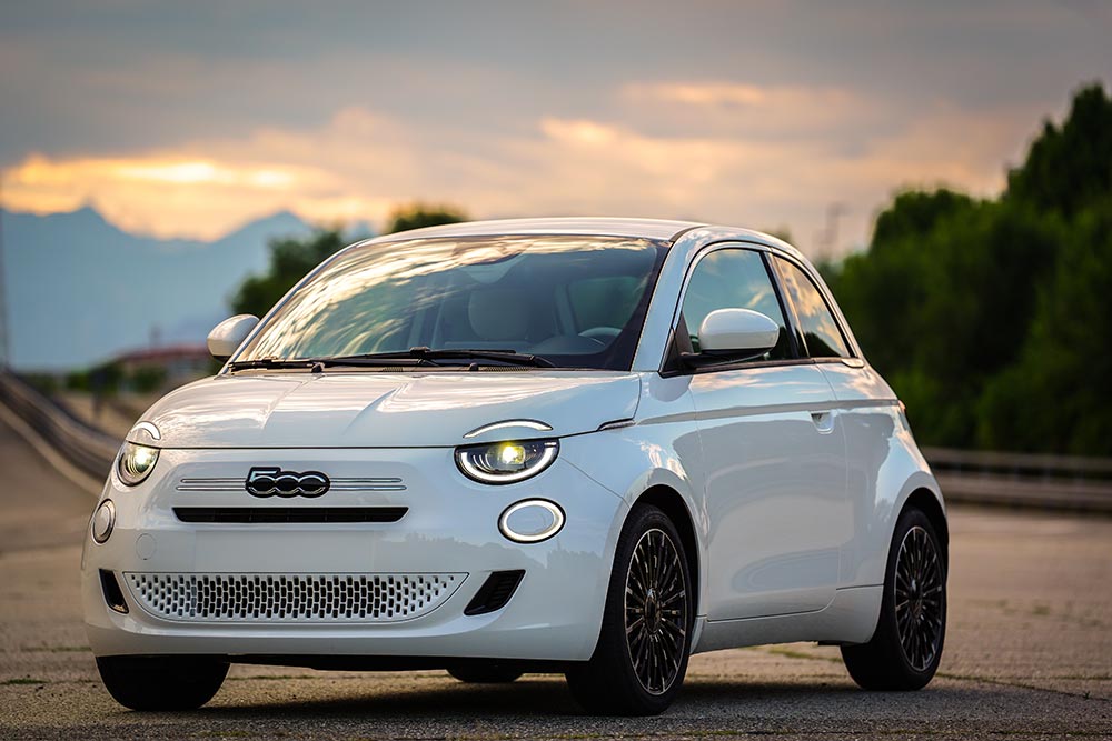 Νέο Fiat 500: Υβριδικό μοντέλο με κορυφαία απόδοση