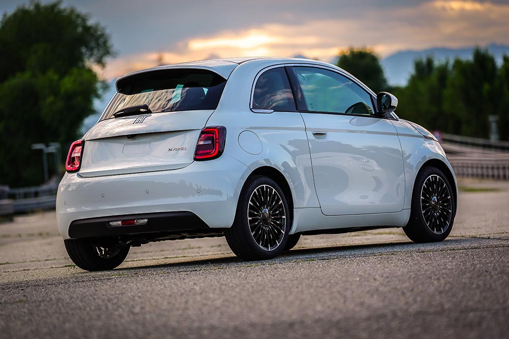 Νέο Fiat 500: Υβριδικό μοντέλο με κορυφαία απόδοση