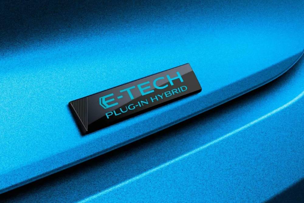 RENAULT-RAFALE-E-TECH-4X4-300-HP-00001-2048x1152