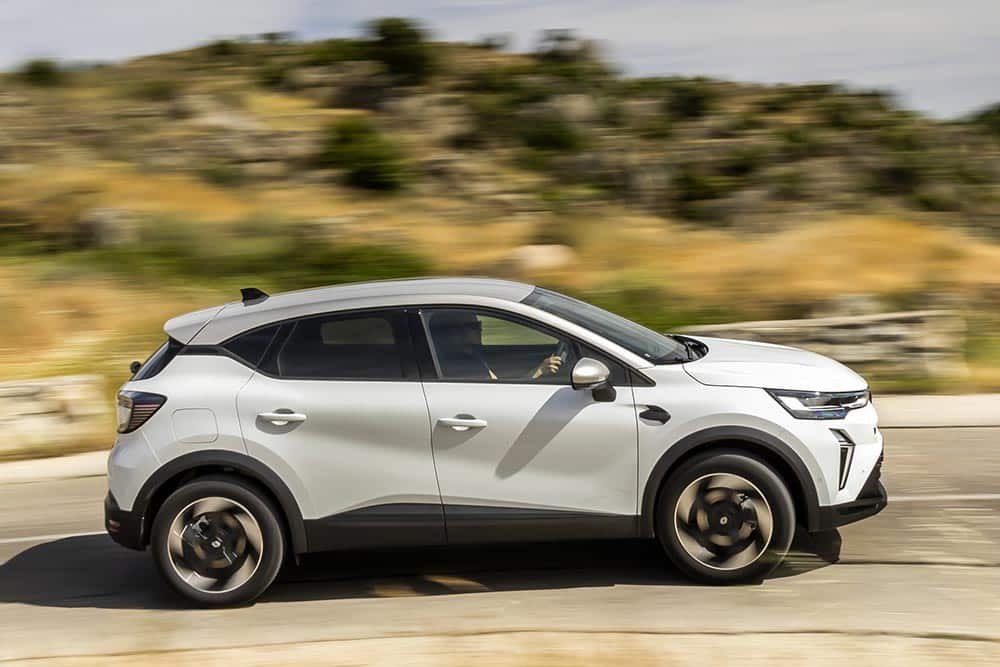 Εντυπωσιάζει το ανανεωμένο Renault Captur E-Tech 160
