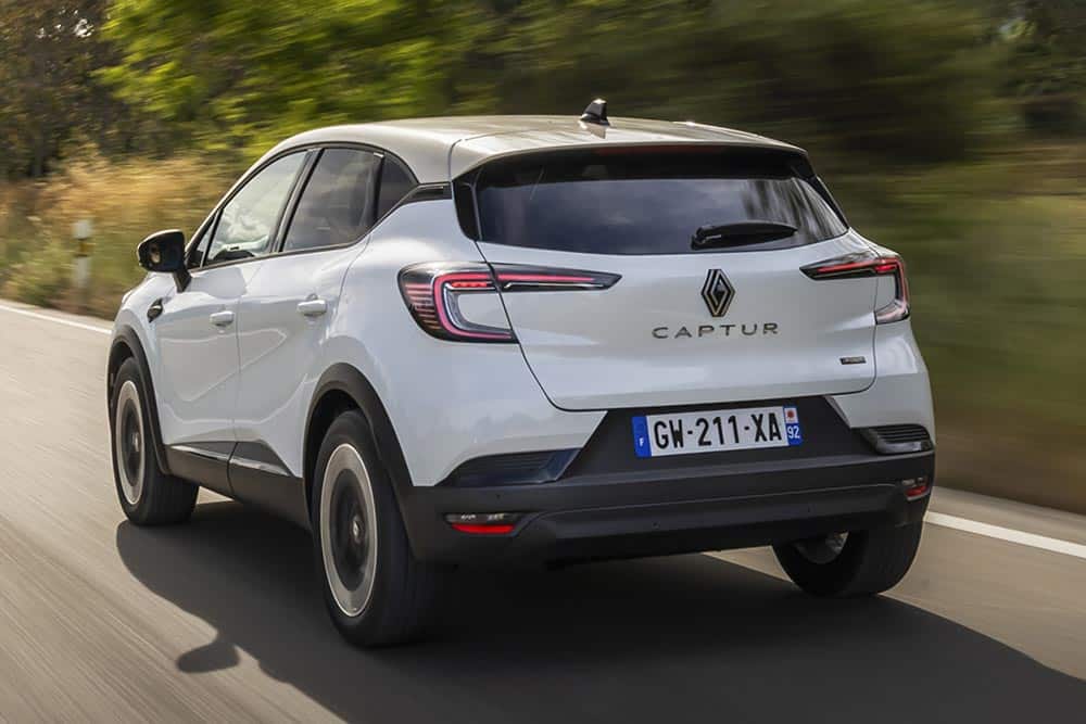 Εντυπωσιάζει το ανανεωμένο Renault Captur E-Tech 160