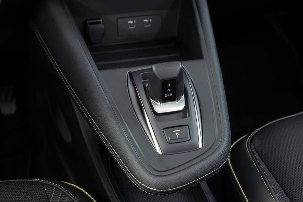 Εντυπωσιάζει το ανανεωμένο Renault Captur E-Tech 160