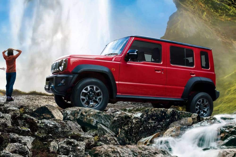 Suzuki-Jimny-Nomade-Japan-2-2048x1107