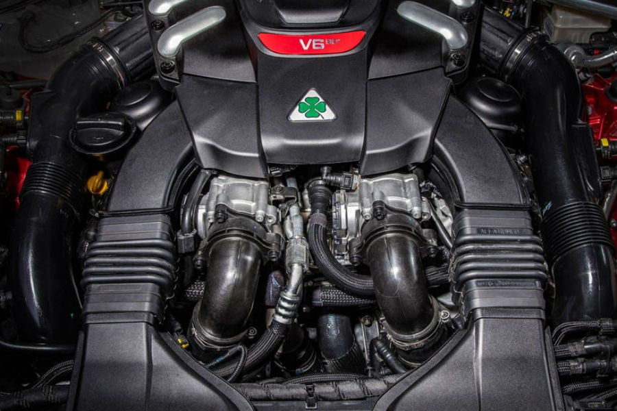 Οι νέες Alfa Romeo QV διαθέσιμες και με βενζινοκινητήρα
