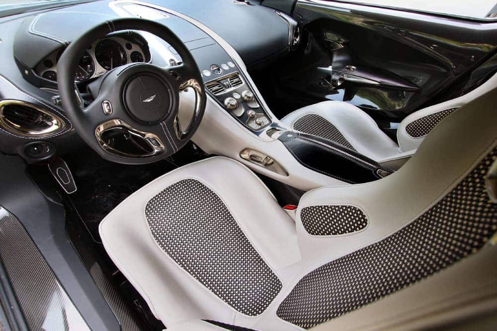Πόσο κοστίζει η συντήρηση κλιματισμού σε Aston Martin;