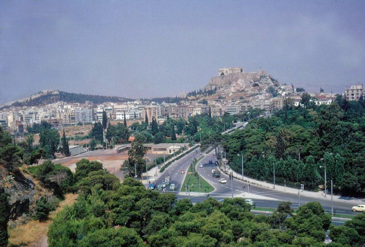 Η Αθήνα τη δεκαετία του 1960 – Εκπληκτικές εικόνες μιας άλλης γοητευτικής εποχής