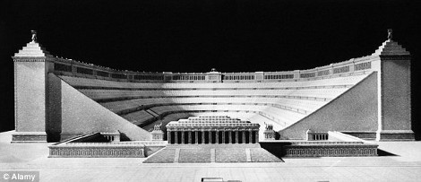 Η τεράστια πόλη που οραματιζόταν ο Χίτλερ (φωτό)