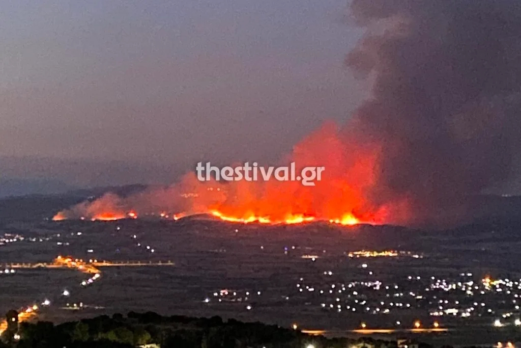 Φωτιά στην Άσσηρο Θεσσαλονίκης