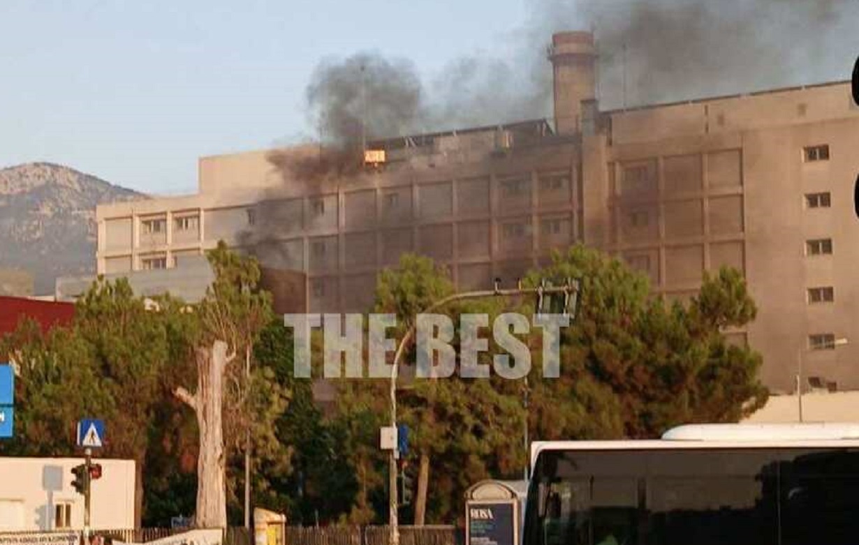 Γεωργιάδης για πυρκαγιά στο νοσοκομείο «Άγιος Ανδρέας» στην Πάτρα: «Κανένας ασθενής σε κίνδυνο, διερευνώνται τα αίτια» – Ειδοποίηση από το 112