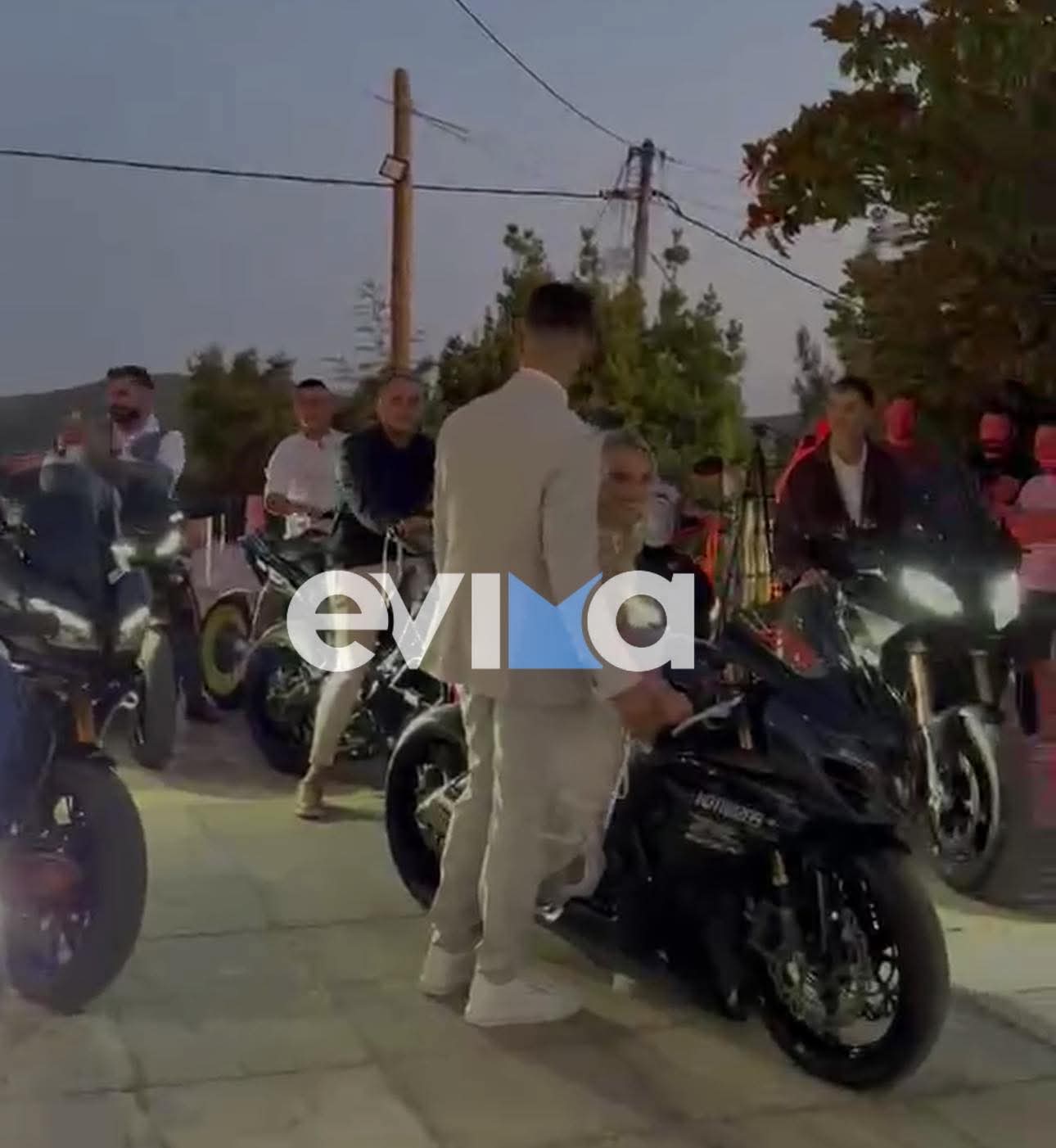 Ο γάμος αυτός θα μείνει αξέχαστους στους καλεσμένους