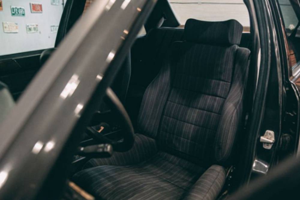 Η ανεπανάληπτη Mercedes W124 με μοτέρ BMW M5
