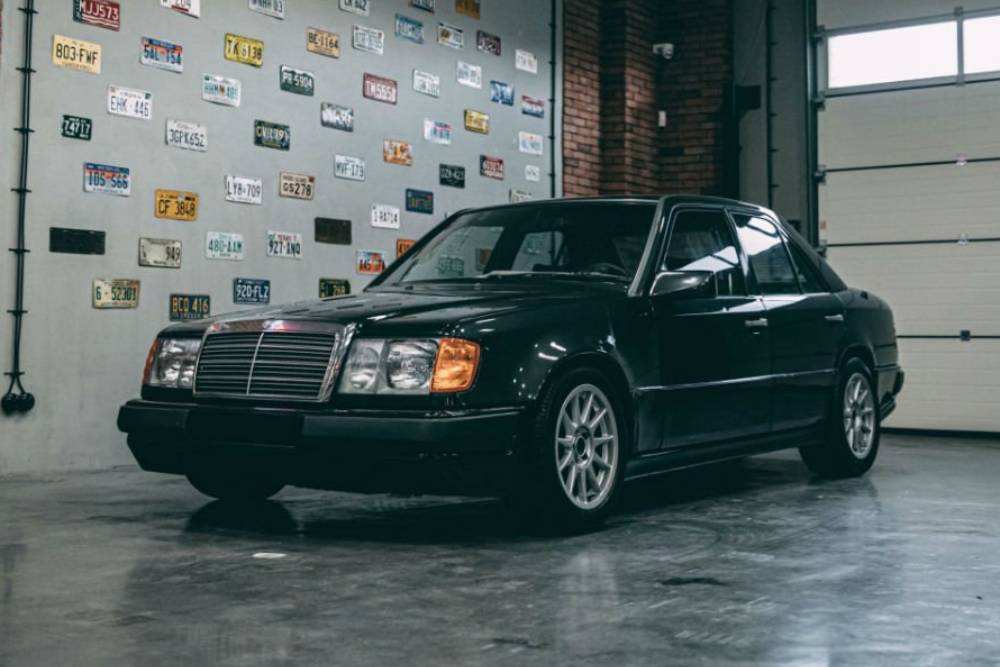 Η ανεπανάληπτη Mercedes W124 με μοτέρ BMW M5