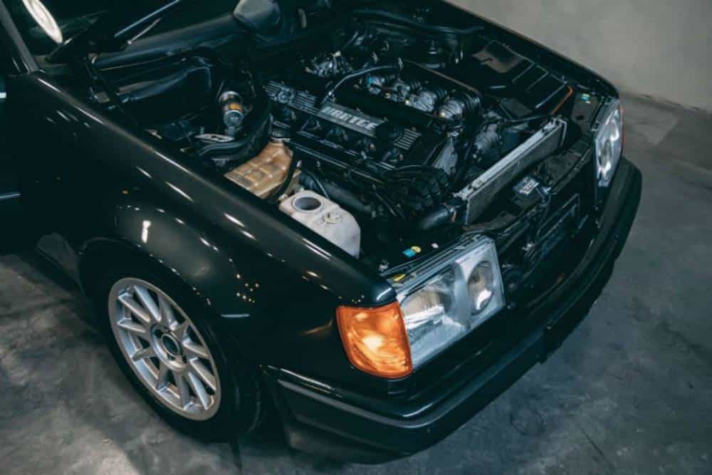 Η ανεπανάληπτη Mercedes W124 με μοτέρ BMW M5