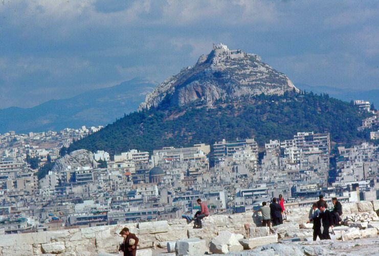 Η Αθήνα τη δεκαετία του 1960 – Εκπληκτικές εικόνες μιας άλλης γοητευτικής εποχής