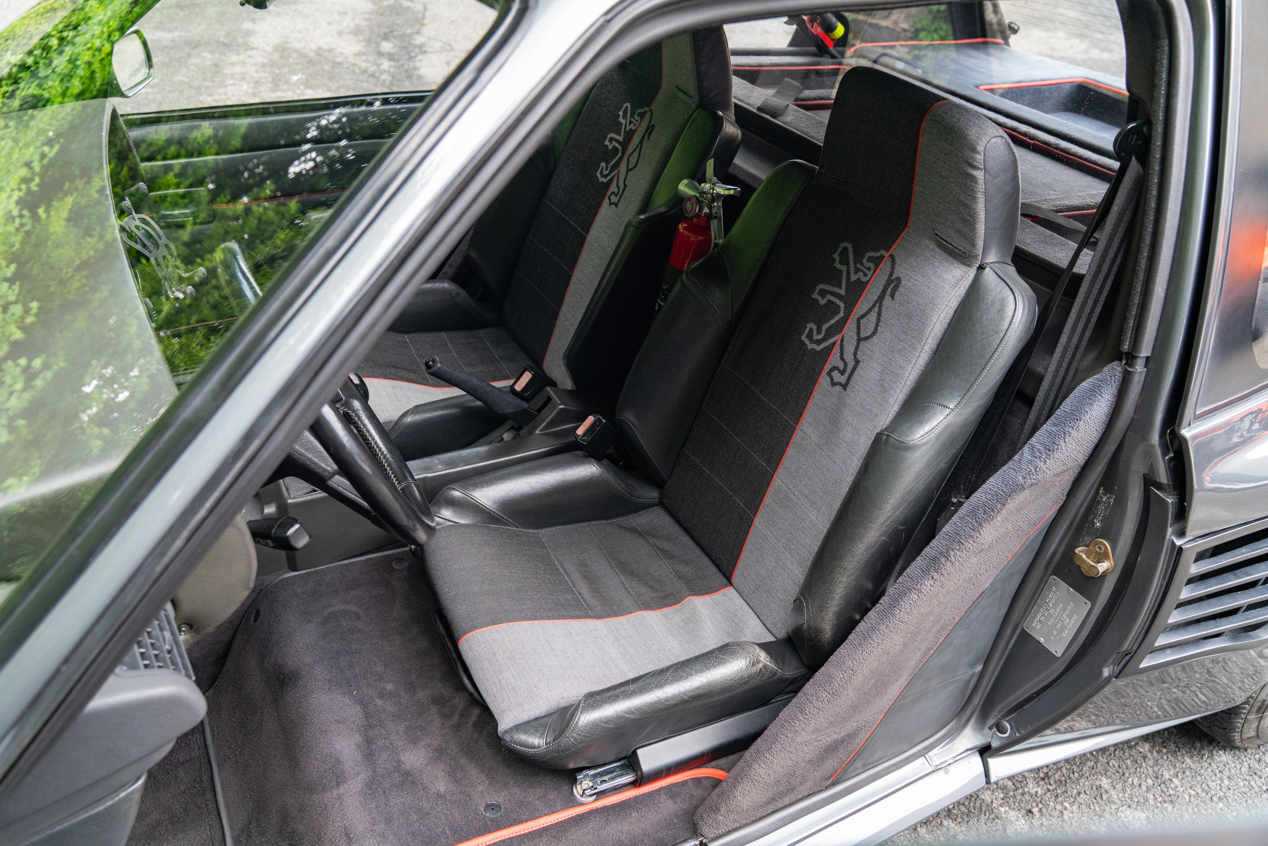 Peugeot 205 T16