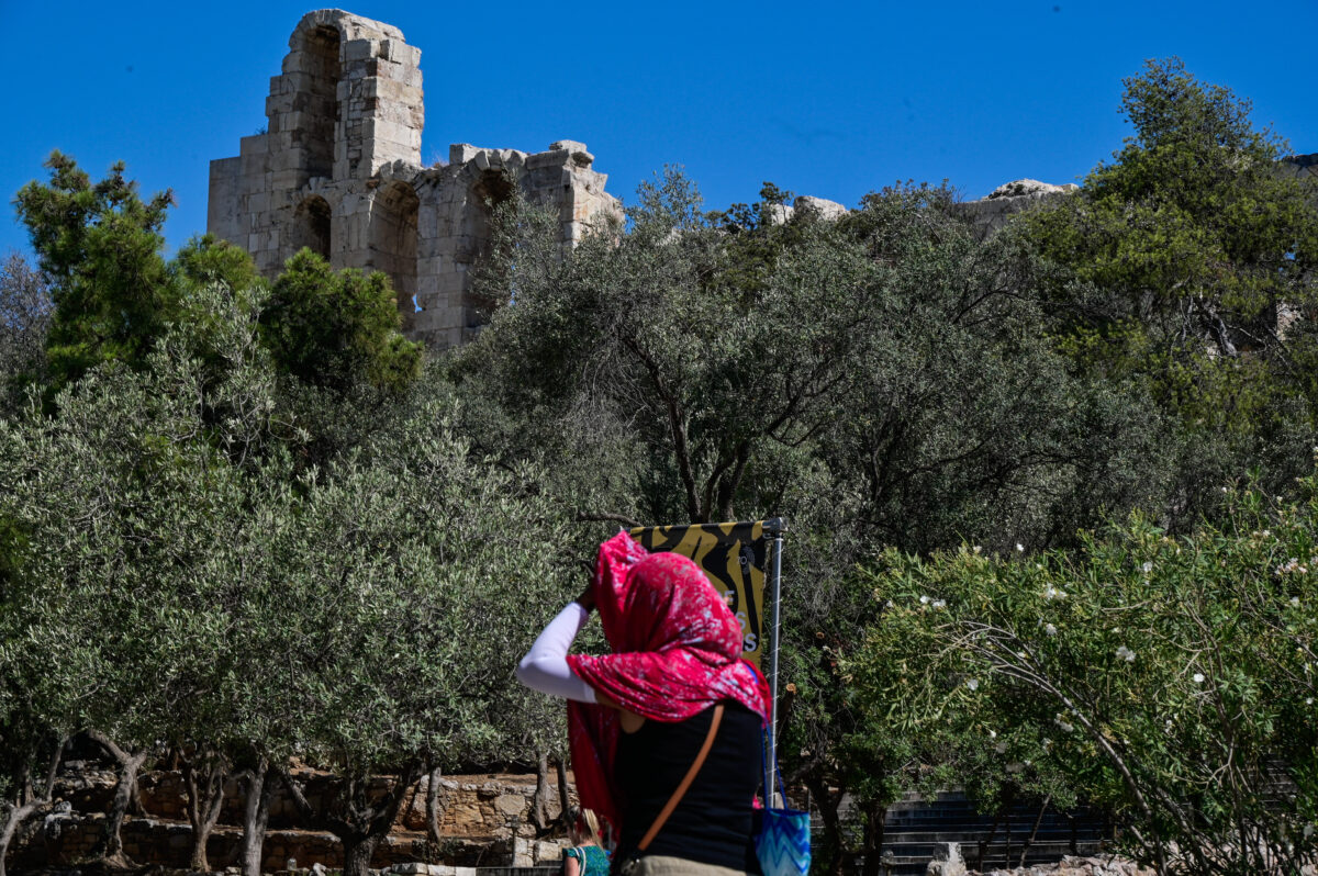 Καύσωνας: Κρίσιμα μέτρα προστασίας από την θερμοπληξία – Ποιες ομάδες διατρέχουν υψηλότερο κίνδυνο 6 καύσωνας στην Αθήνα