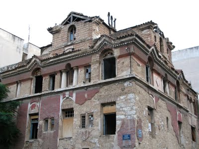 "Το στοιχειωμένο σπίτι στην Καλλιθέα και η συγκλονιστική ιστορία ενός μεγάλου έρωτα (φωτο)"