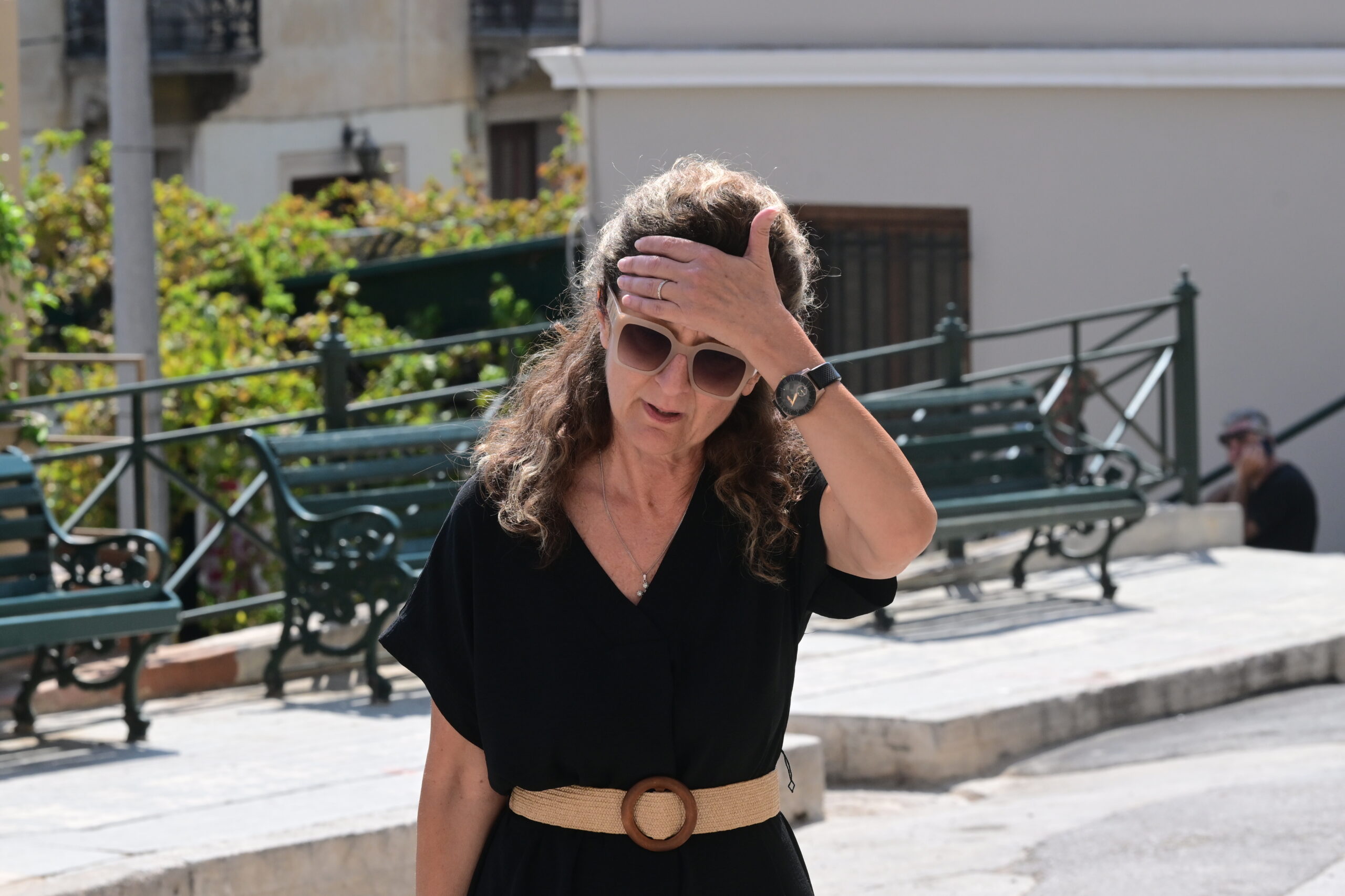 Απαρηγόρητοι οι στενοί συγγενείς του Γεράσιμου Μιχελή πριν την κηδεία / ΦΩΤΟ EUROKINISSI