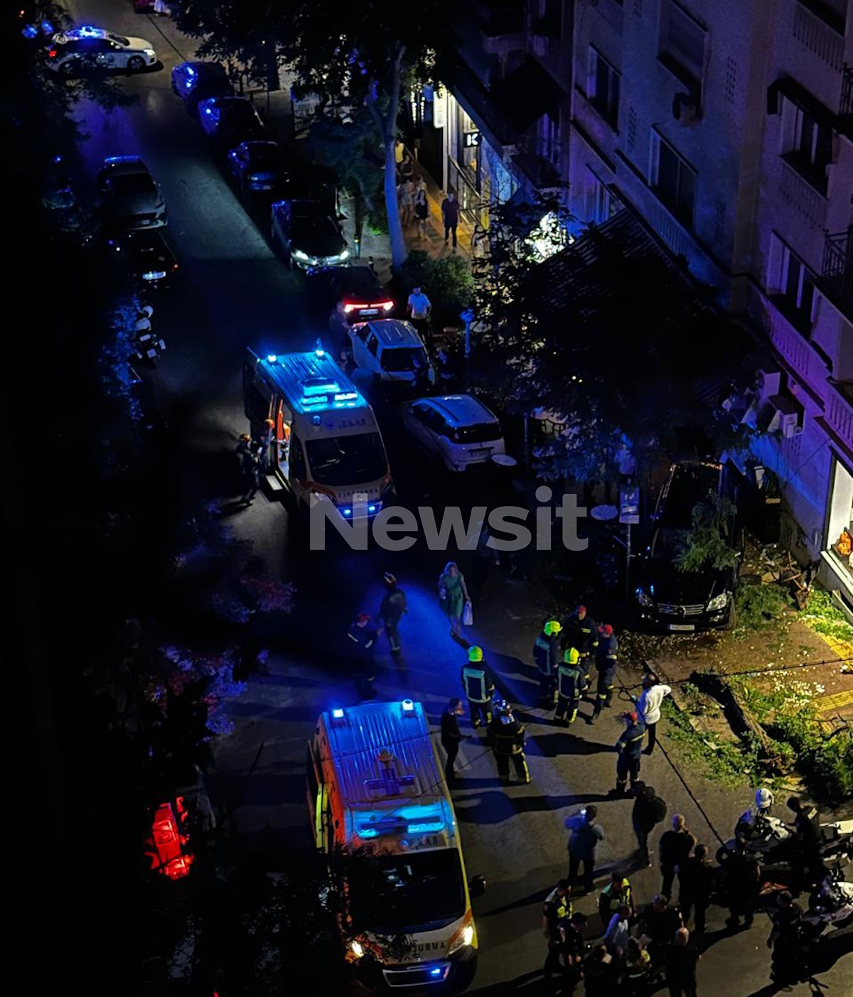 Κολωνάκι: Τι συνέβη στο τροχαίο με τους 12 τραυματίες, υπό κράτηση ο παρκαδόρος – «Το δέντρο μας έσωσε» 2 Μετά το τροχαίο στο Κολωνάκι