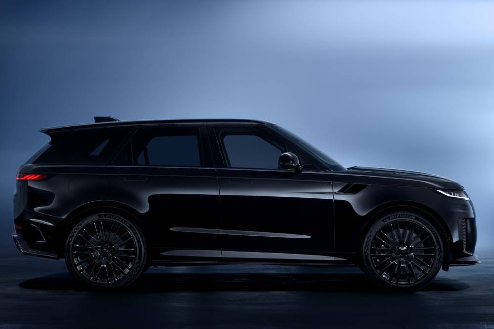 Η μυστηριώδης γοητεία του Range Rover Sport SV Black Edition
