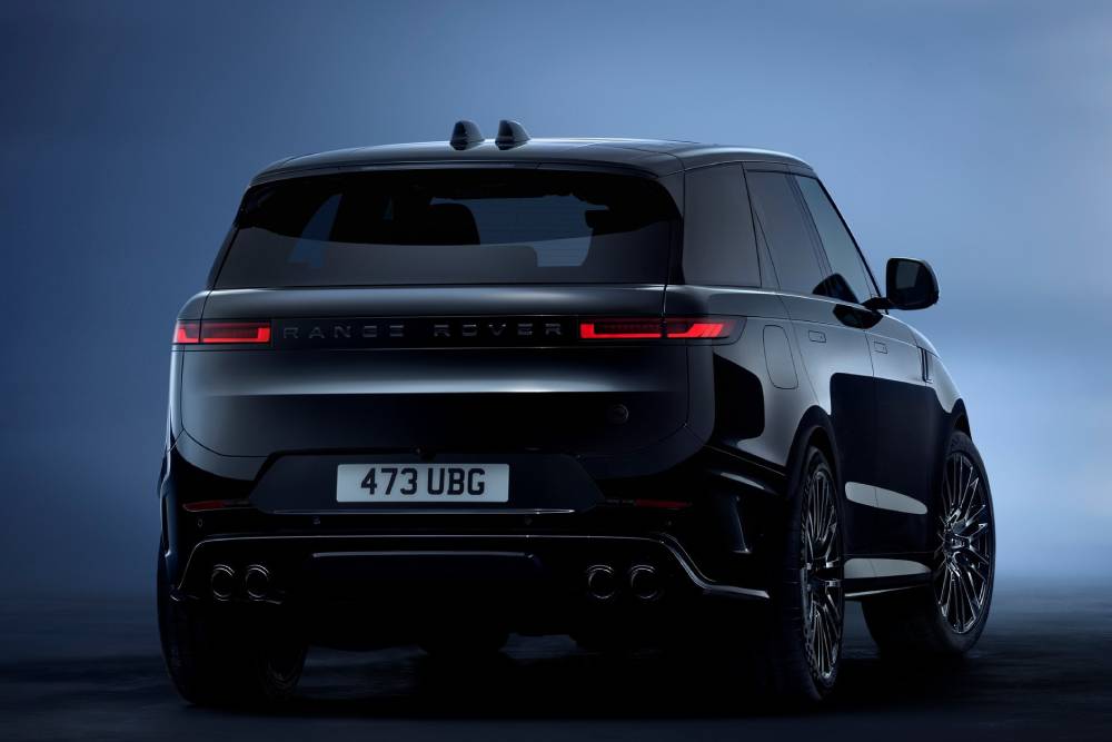 Η μυστηριώδης γοητεία του Range Rover Sport SV Black Edition
