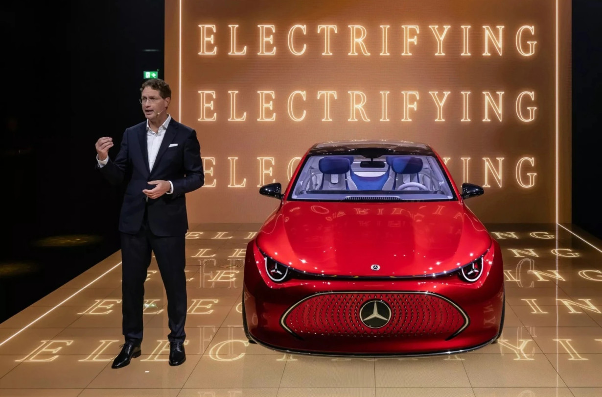 Νέα Mercedes-Benz CLA: Γιατί σαρώνει τις πωλήσεις;