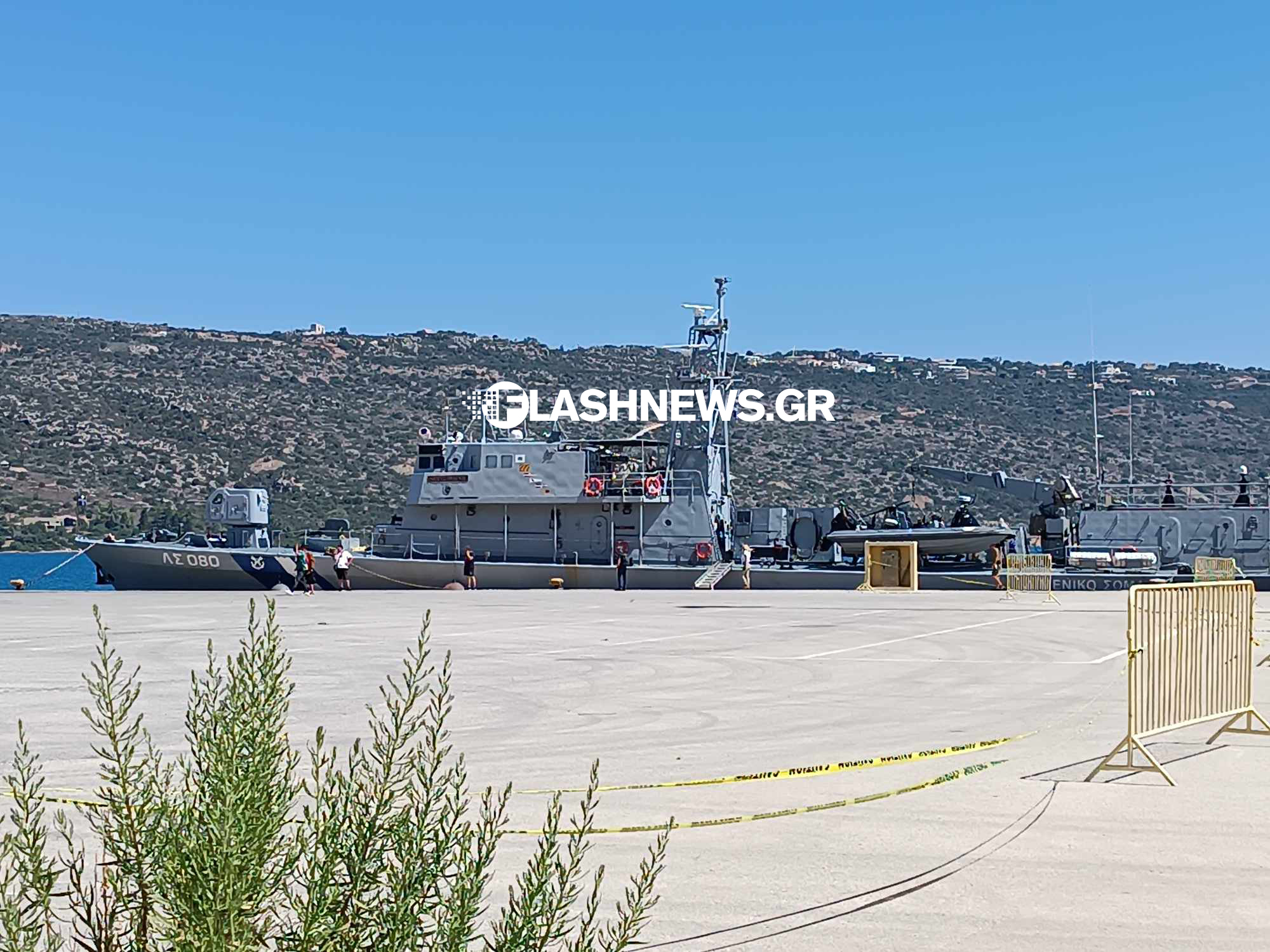 Στο λιμάνι της Σούδας κατέπλευσαν 117 παράτυποι μετανάστες – Θα ταξιδέψουν με το ίδιο πλοίο στην Αθήνα 8 Το πλοίο έχει αράξει στο λιμάνι