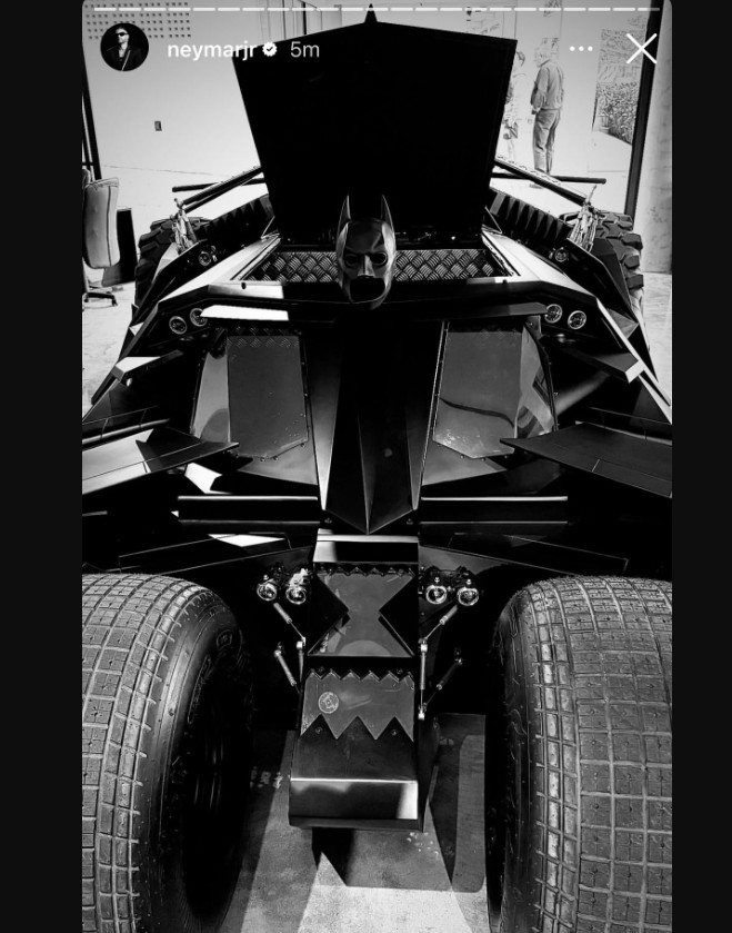 Ο Νεϊμάρ αγόρασε Batmobile με κόστος 1 εκατομμύριο ευρώ