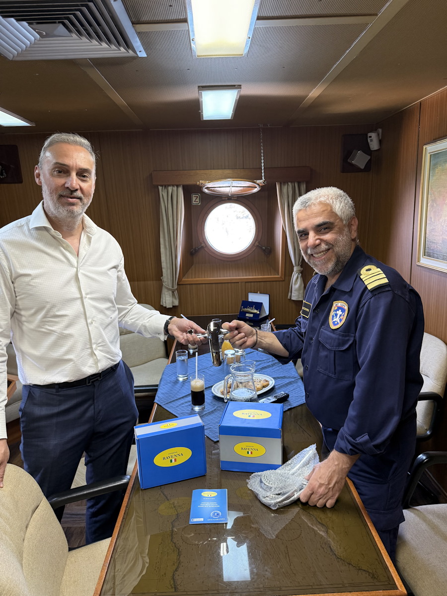 Η RAVENNA A.E. υποστηρίζει το Πολεμικό Ναυτικό με δωρεά στη φρεγάτα «Ύδρα»
