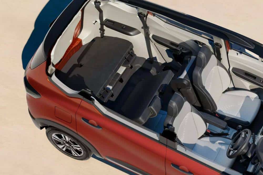 renault triber 09