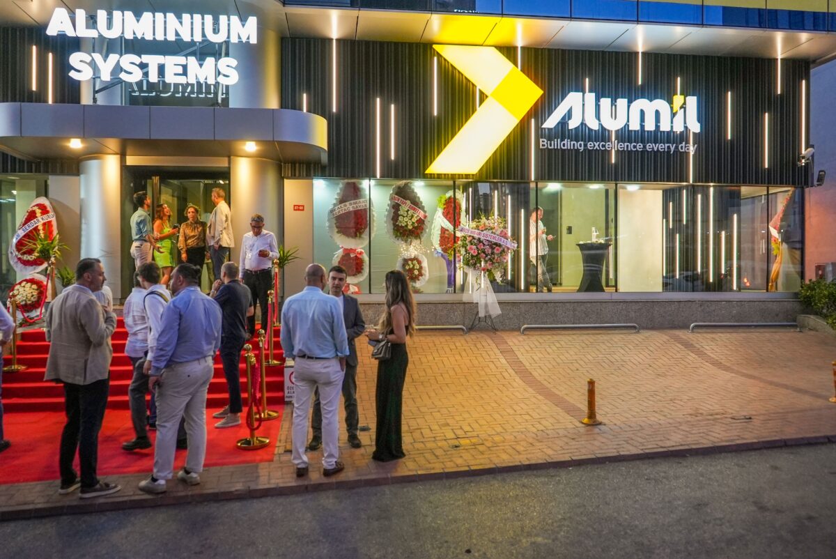 ALUMIL: Ισχυρή Είσοδος στην Τουρκική Αγορά με Εντυπωσιακό Showroom στην Κωνσταντινούπολη
