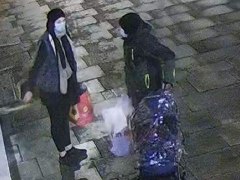 Βρετανία: Αριστοκράτισσα και σύντροφός της ένοχοι για τον θάνατο του μωρού τους – Από την υψηλή κοινωνία στα σκοτεινά μονοπάτια μιας αίρεσης 8 Βρετανία: Αριστοκράτισσα και σύντροφός της ένοχοι για τον θάνατο του μωρού τους – Από την υψηλή κοινωνία στα σκοτεινά μονοπάτια μιας αίρεσης