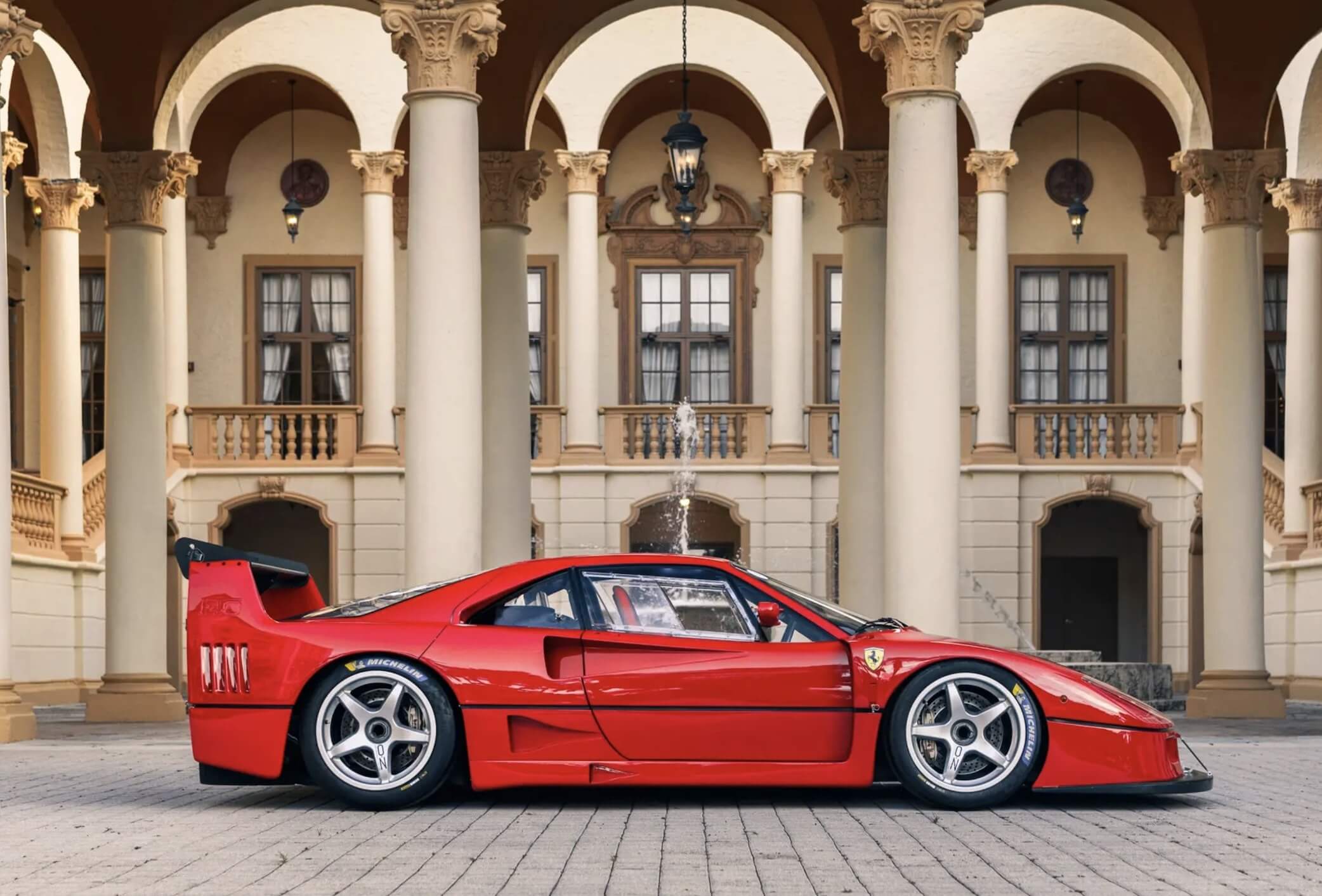 Ferrari F40