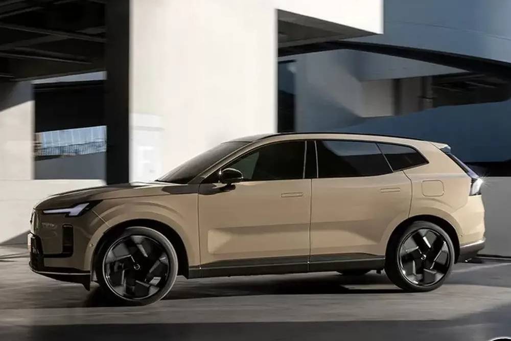Λίγο πριν την αποκάλυψη του νέου Volvo XC70