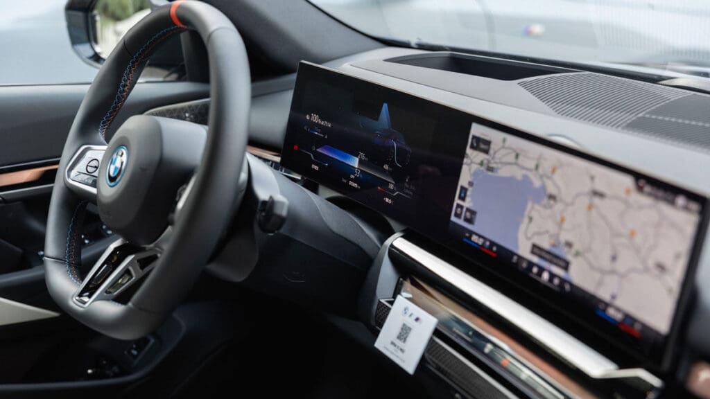 Η Mercedes αναζητά κινητήρες από τη BMW; 10 Δοκιμή: BMW i5 eDrive40