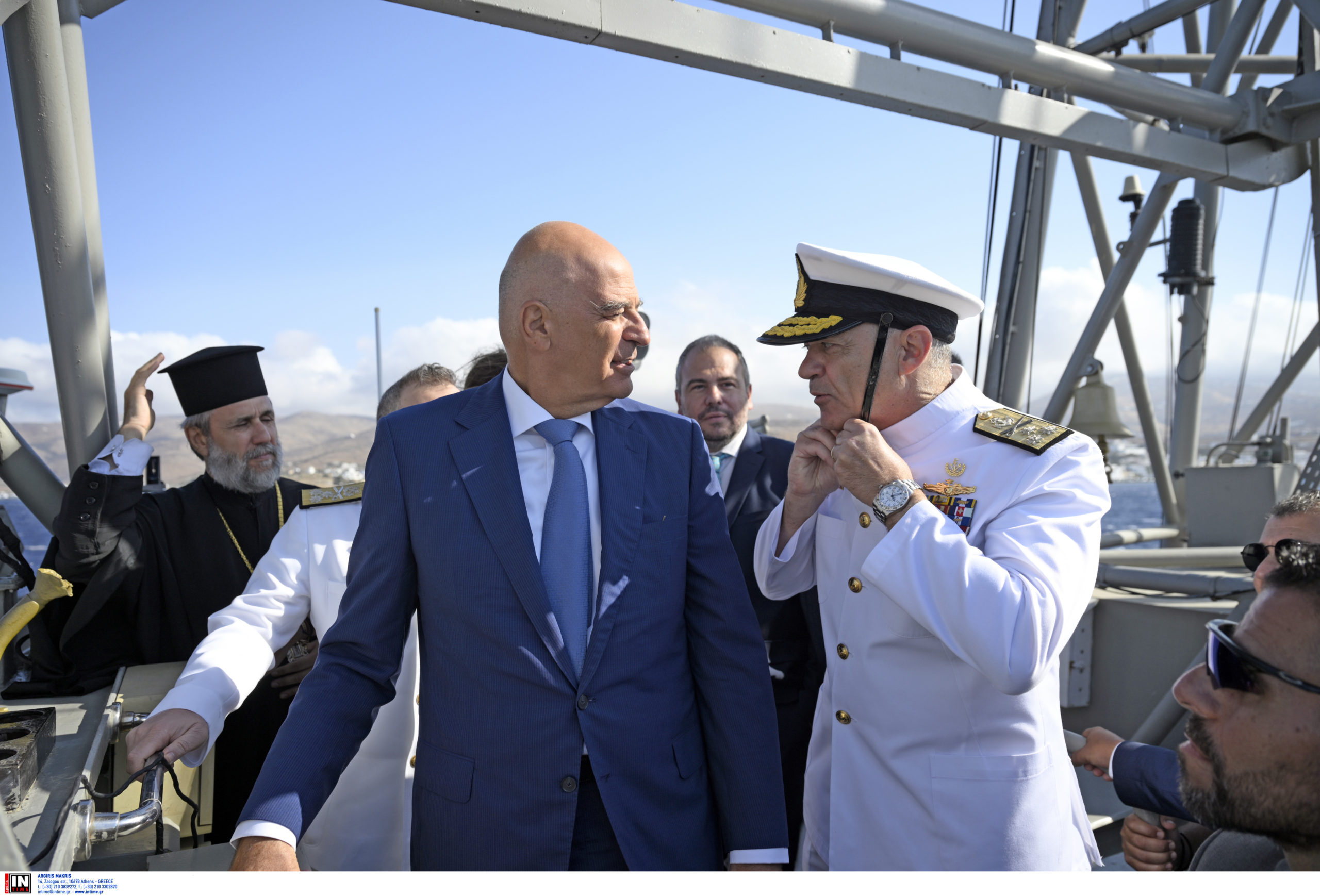 Δένδιας: Στην Τήνο για τον εορτασμό της Παναγίας και την επέτειο του τορπιλισμού του καταδρομικού «Έλλη» – ΕΙΚΟΝΕΣ και ΒΙΝΤΕΟ