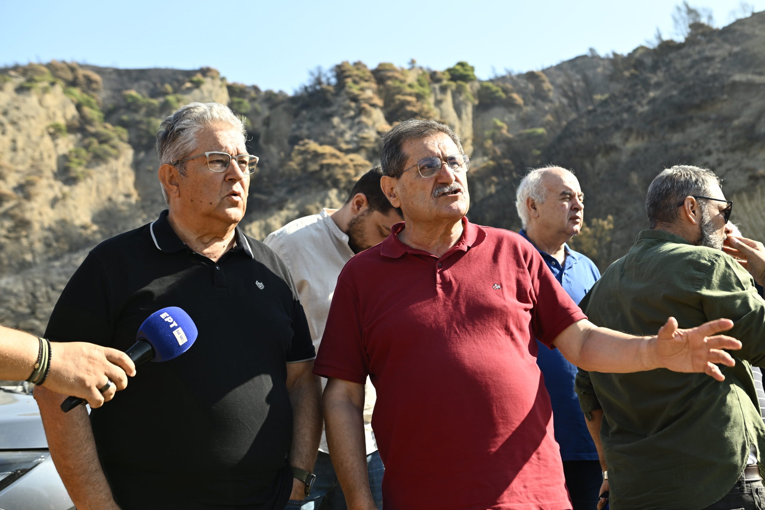 Κουτσούμπας επίσκεψη σε πυρόπληκτες περιοχές της Πάτρας