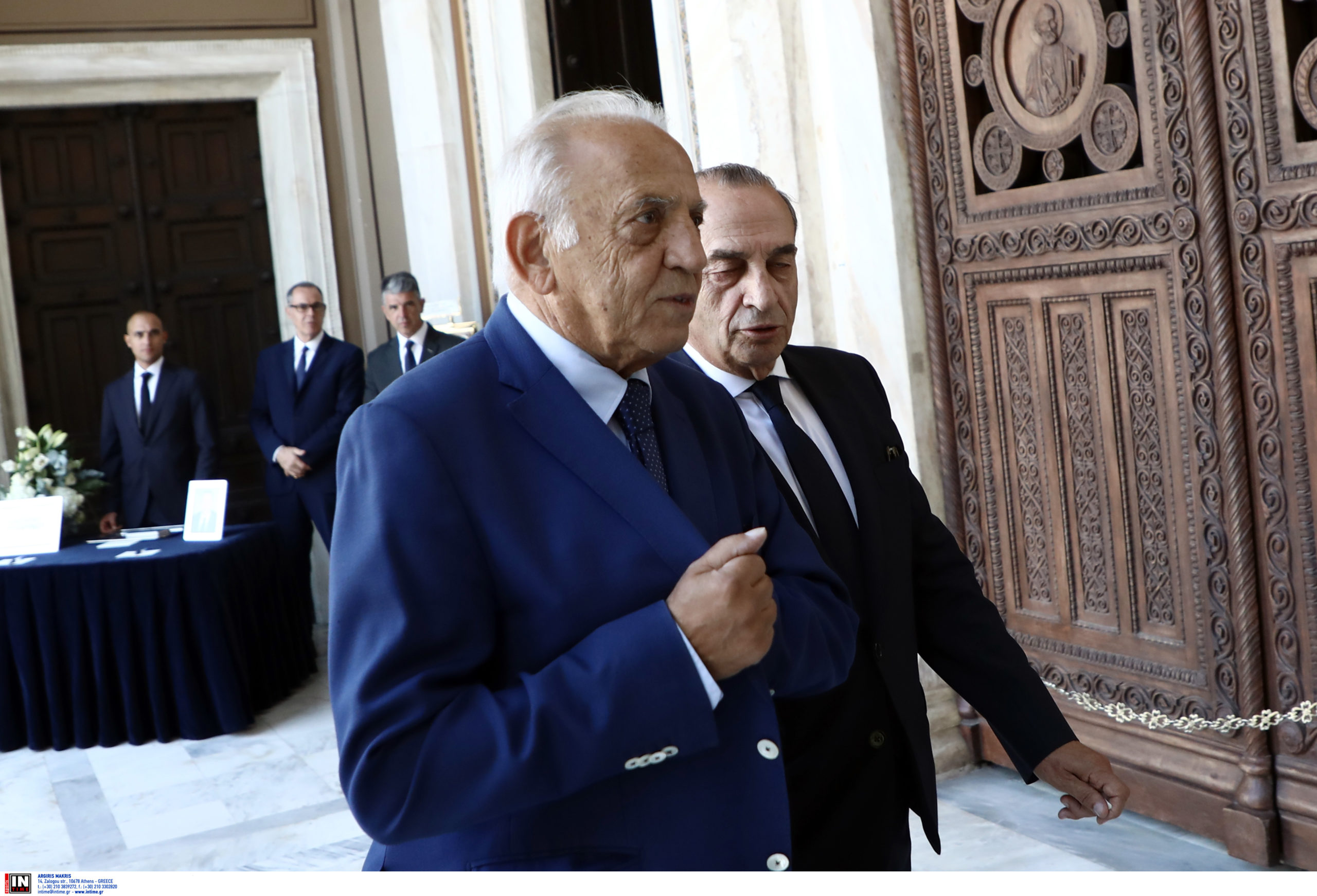 Κωνσταντίνος Πυλαρινός: Οικογένεια, φίλοι και πολιτικοί λένε αντίο στον πρώην βουλευτή της ΝΔ