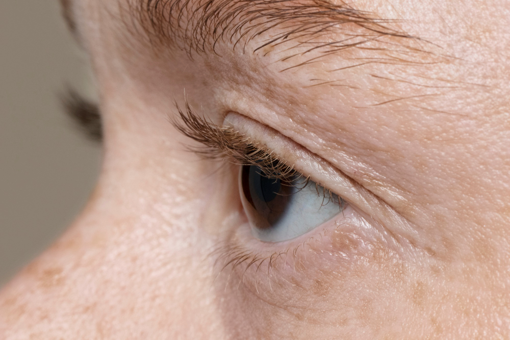 Face-with-eyes-Freepik-new-Photo