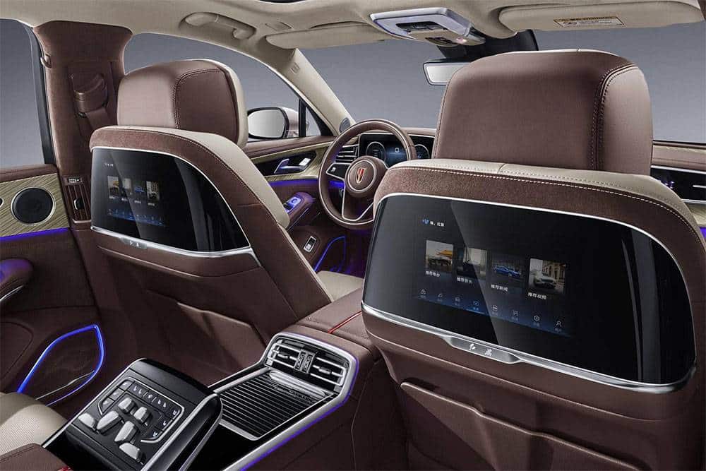 Η κινεζική λιμουζίνα με στοιχεία από Maybach, Rolls-Royce και Cadillac