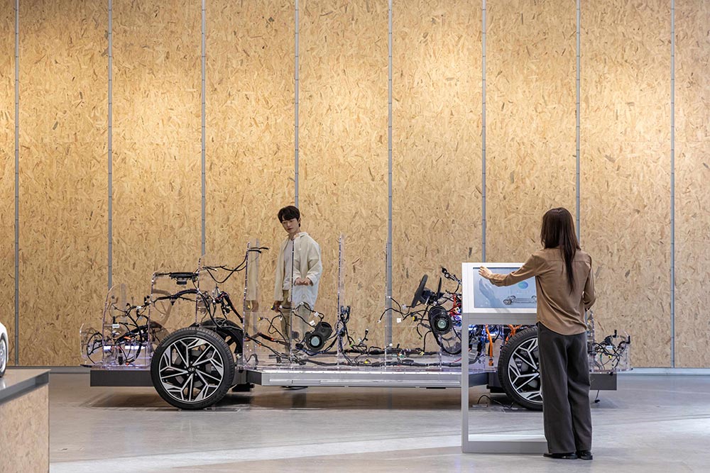 Hyundai-UX-Studio-Seoul-(6)
