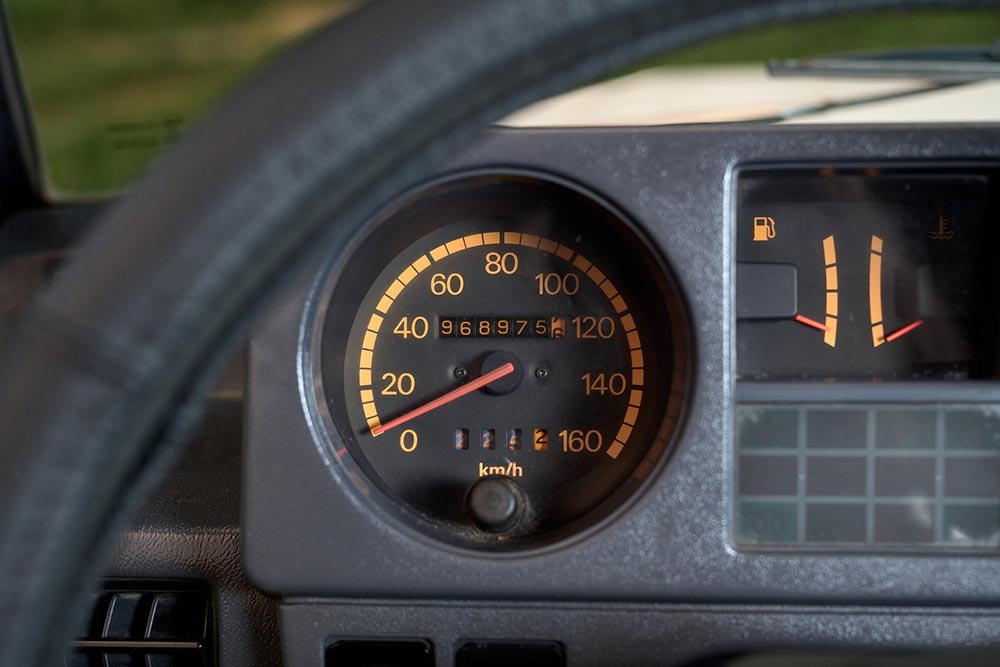 Mitsubishi-Pajero-1m-km-(4)