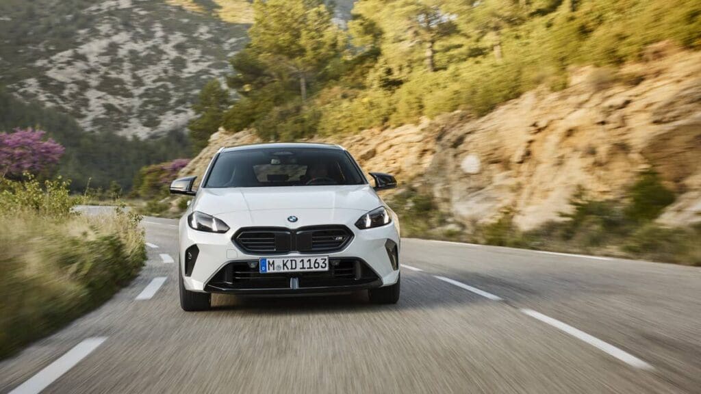 Η Mercedes αναζητά κινητήρες από τη BMW; 8 Νέα BMW Σειρά 1