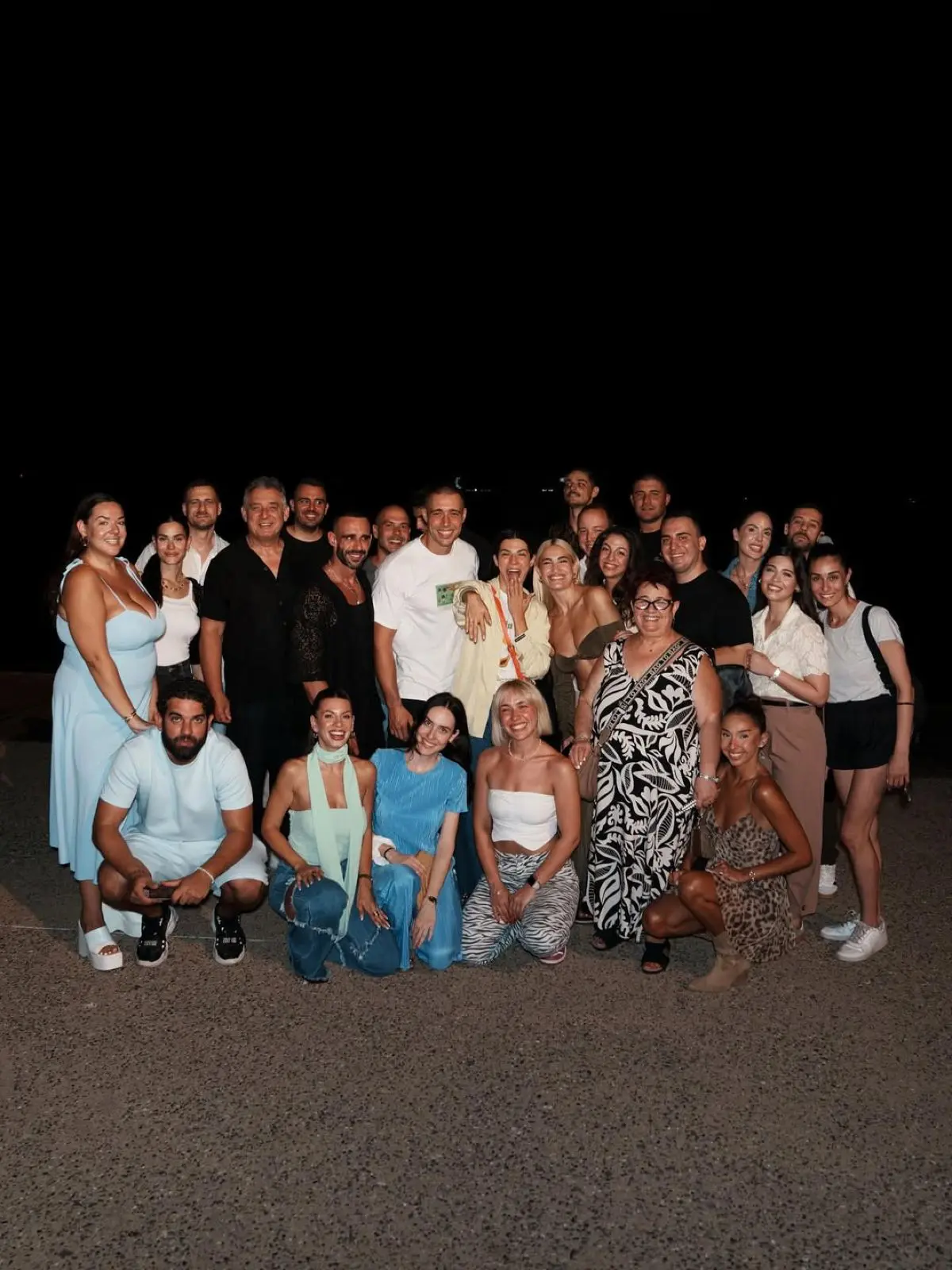 Στέλλα Πάσσαρη: Το δαχτυλίδι, οι εικόνες από τον αρραβώνα και οι αντιδράσεις Τούνη – Αλεξάνδρου 11 Στέλλα Πάσσαρη αρραβώνας