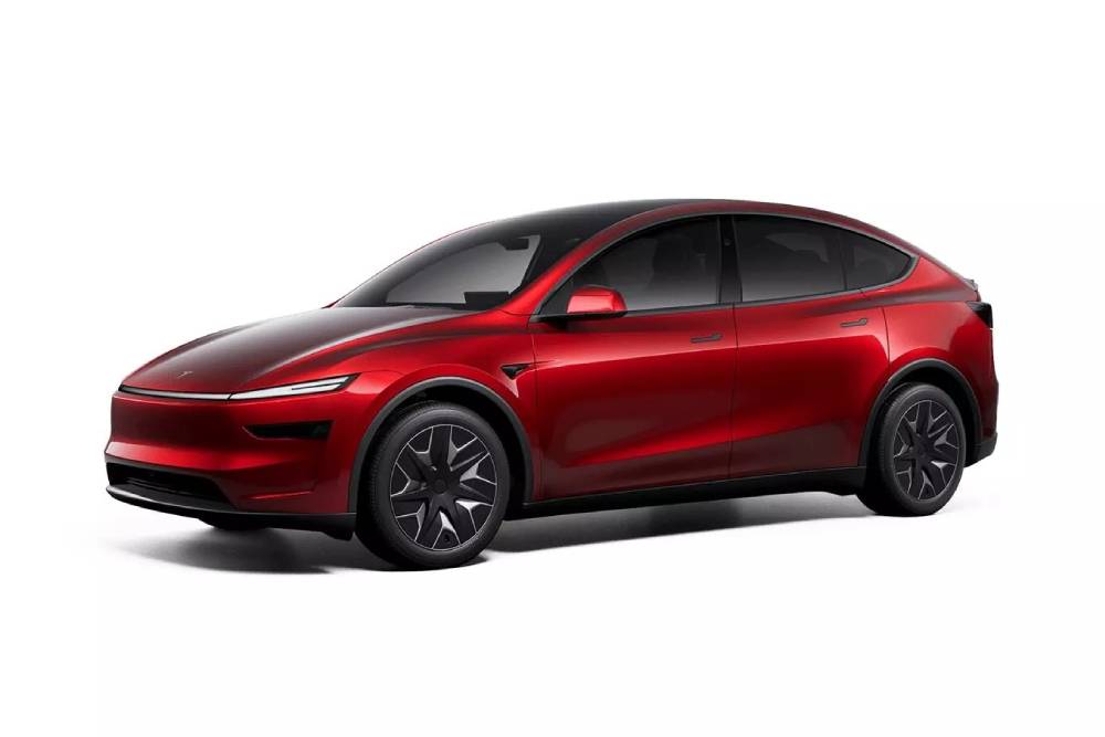 Tesla-Model-Y-L-819-15