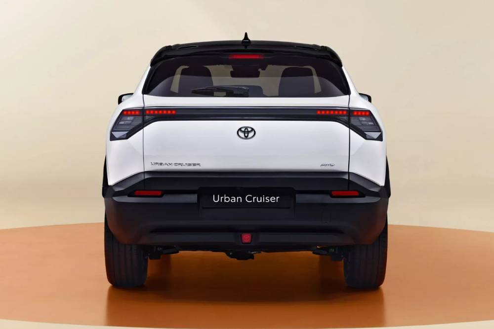 Toyota-Urban-Cruiser-9-copy-2048x1152