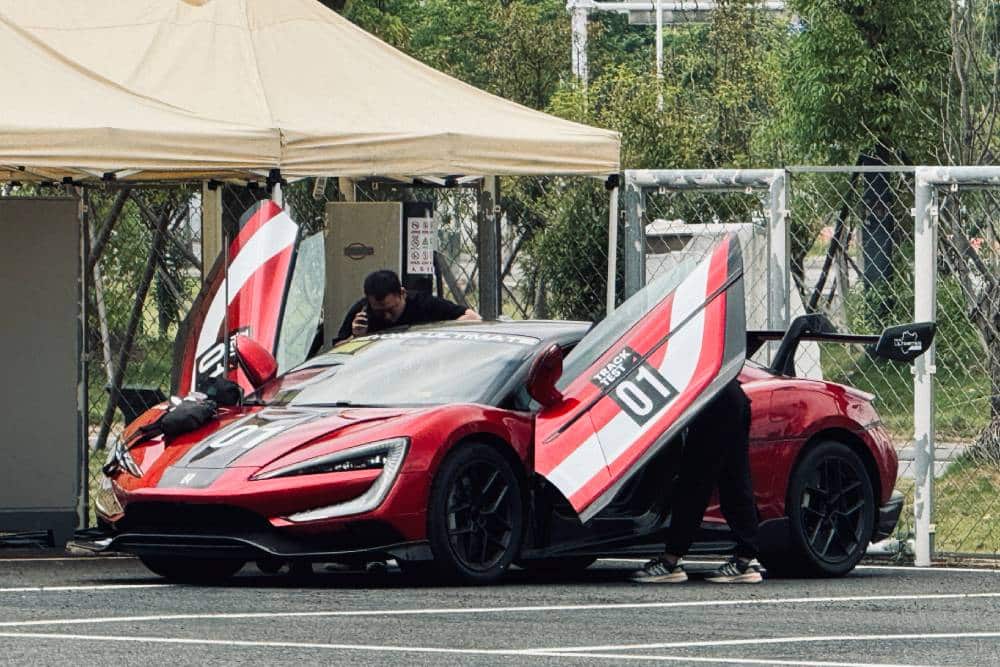 Το hypercar της BYD κατέρριψε τα ρεκόρ ταχύτητας