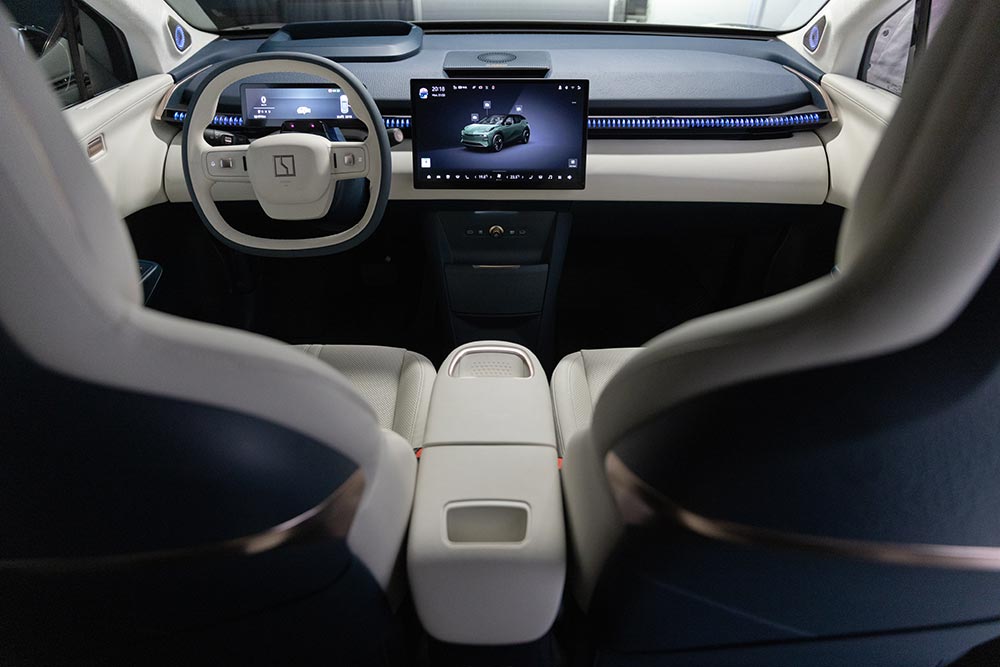 Zeekr-X_interior