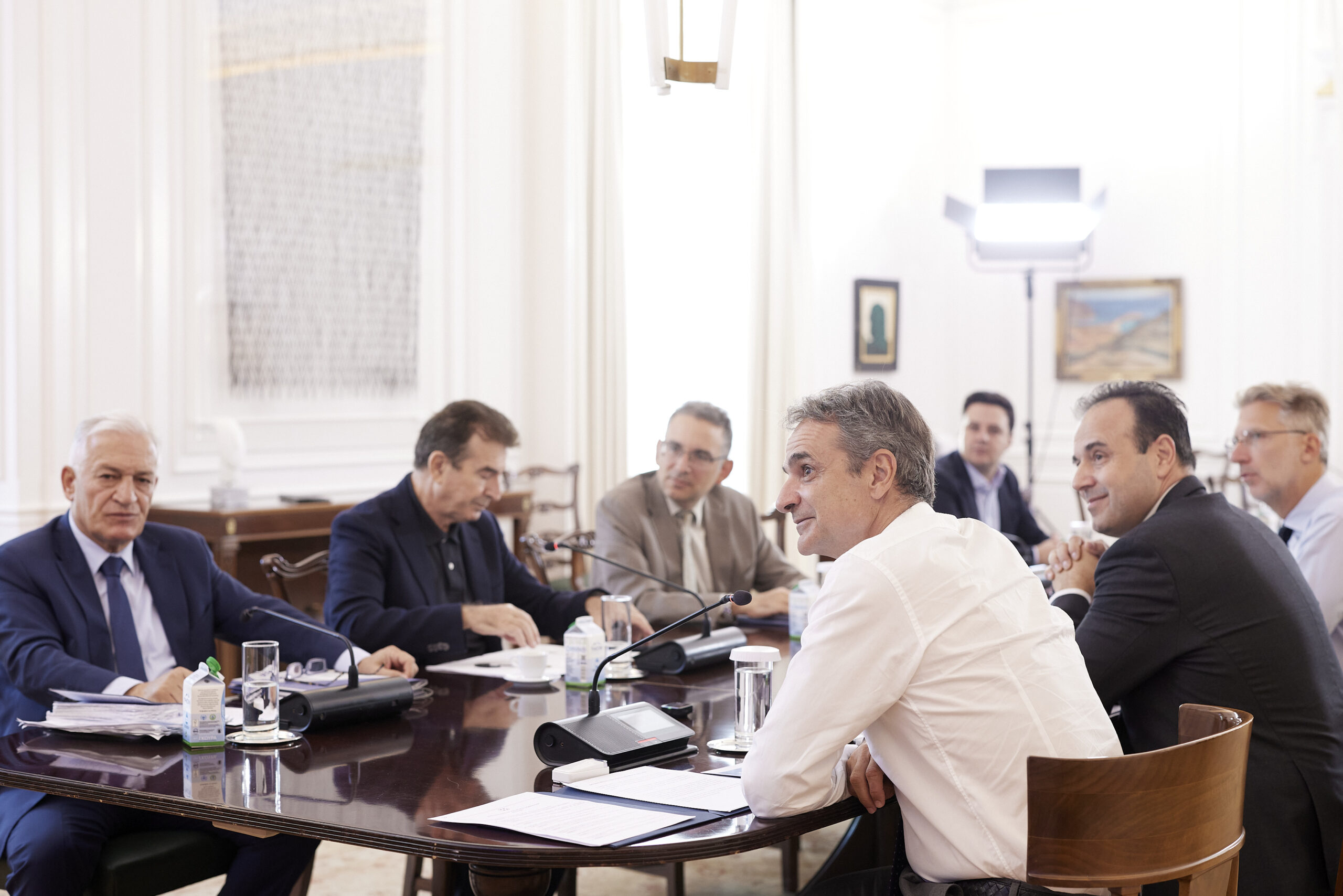Κυριάκος Μητσοτάκης για το MyStreet: «Είμαι σίγουρος ότι θα φέρει οργάνωση στους δρόμους και τις πλατείες μας» 6 Κυριάκος Μητσοτάκης για το MyStreet: «Είμαι σίγουρος ότι θα φέρει οργάνωση στους δρόμους και τις πλατείες μας»