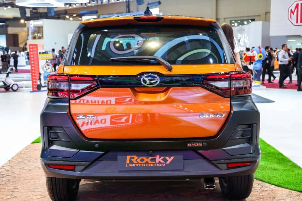 daihatsu rocky limited edition 02